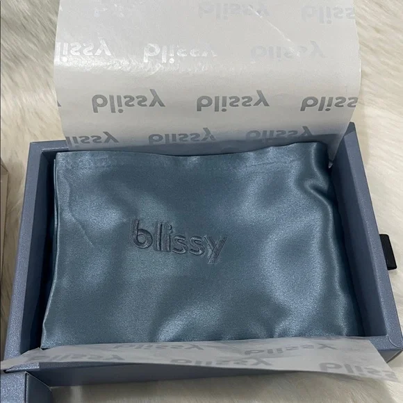 NEW Blissy Silk Pillowcase - 100% Pure Mulberry Silk - Picture 6 of 9